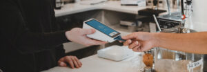 Svensk konsumentstudie visar stort intresse för biometriska kort som ett säkrare och mer hygieniskt sätt att betala i butik 3