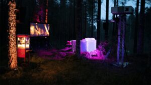 Special-Elektronik byggde en exklusiv hemmabio i skogen