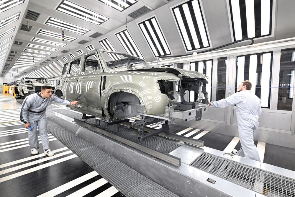 JLR BEKRÄFTAR NITRAS ELEKTRISKA FRAMTID UNDER ANLÄGGNINGENS 5-ÅRSJUBILEUM JLR BEKRÄFTAR NITRAS ELEKTRISKA FRAMTID UNDER ANLÄGGNINGENS 5-ÅRSJUBILEUM