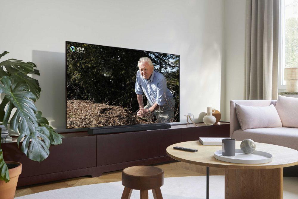 Samsung TV Plus erbjuder nu över 100 kanaler i Sverige