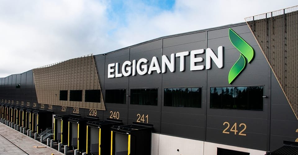 Mared EntryTech levererar förstklassig dörrautomatik till Elgigantens nya logistikanläggning