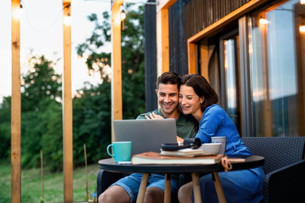 GlobalConnect tecknar nytt avtal med Mönsterås stadsnät – levererar öppen tjänsteplattform som kommunikationsoperatör