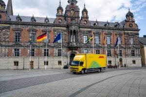 Falkenklev Logistik elektrifierar transporterna i Malmö med FUSO eCanter