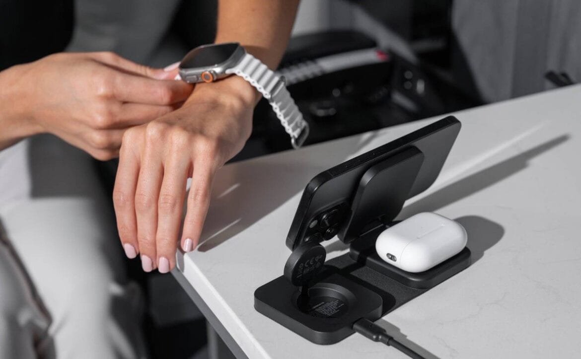 mophie lanserar 3-i-1 reseladdare med MagSafe och nya mobilhållare för bilen