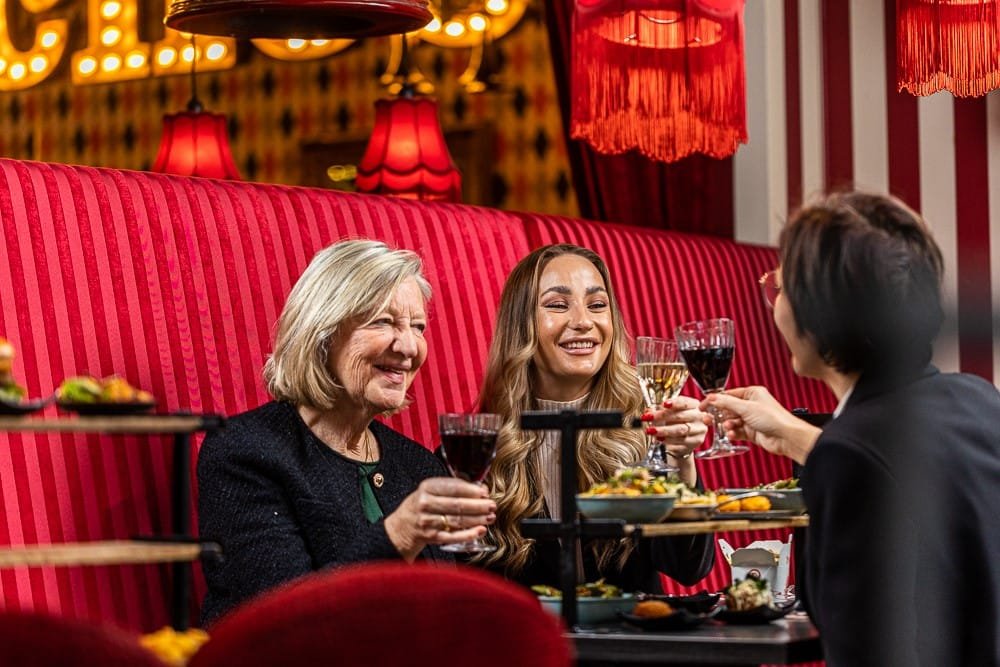 Tele2 utvecklar innovativ meddelandetjänst för app-restaurangen Pinchos