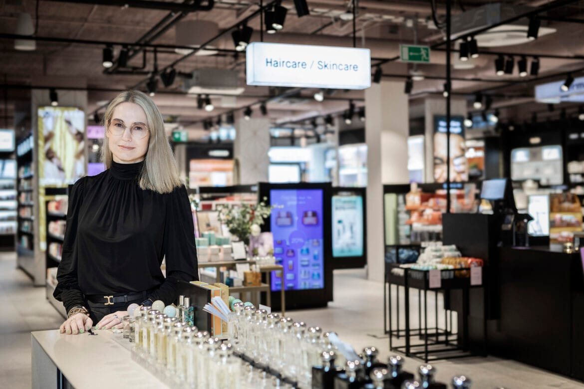 KICKS avslutar året med rekordförsäljning
