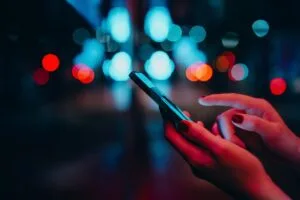 Sociala medier viktigaste nyhetskällan för unga