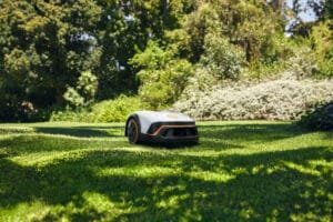 STIHL breddar sitt utbud av robotgräsklippare