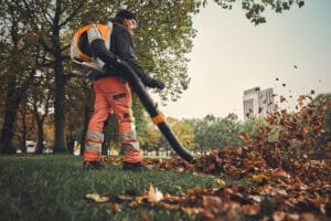 STIHL lanserar två nya lövblåsar för proffs Dela via Facebook Dela via Linkedin Dela via Twitter