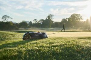 Husqvarna tar ett nytt kliv i företagets globala golfsatsning Husqvarna tar ett nytt kliv i företagets globala golfsatsning