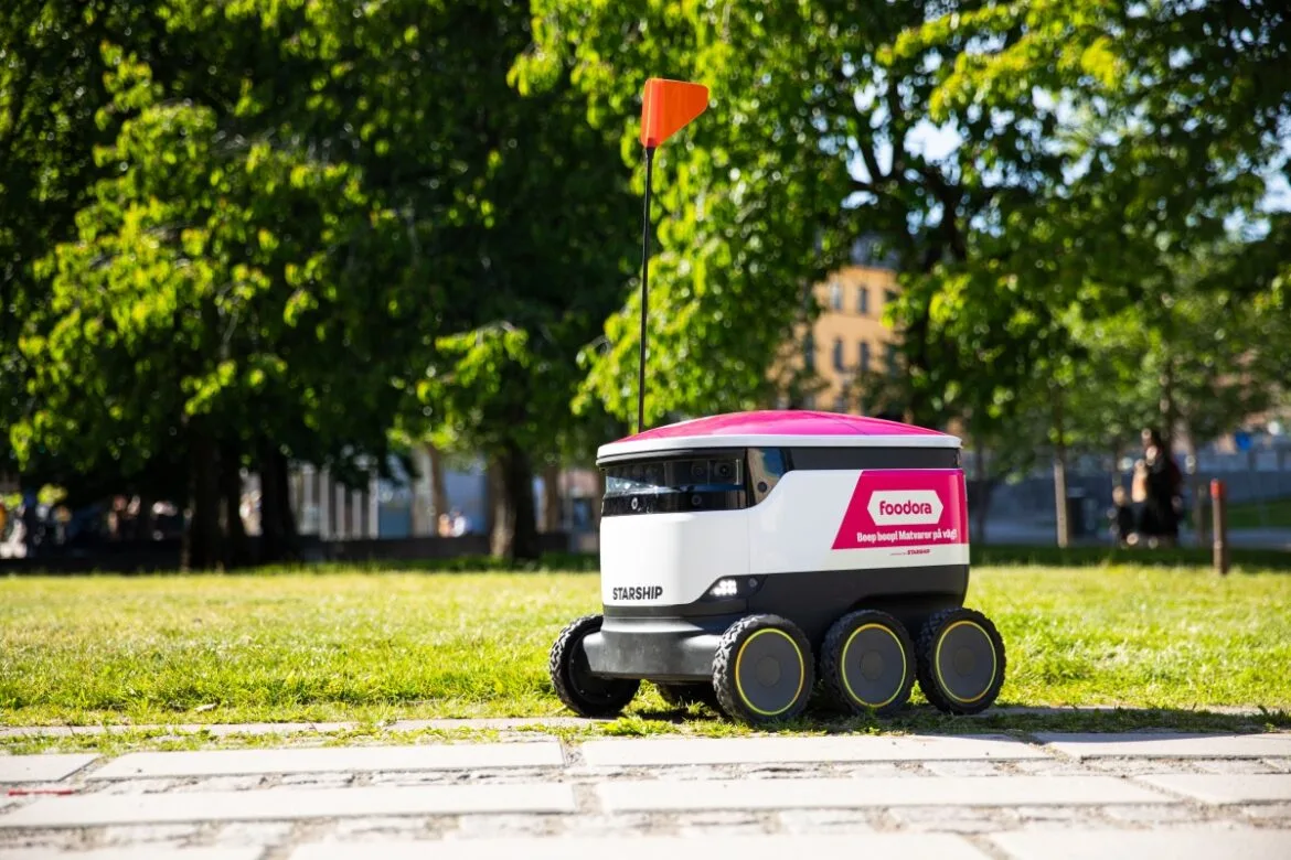 foodora och Starship utökar robotleveranser