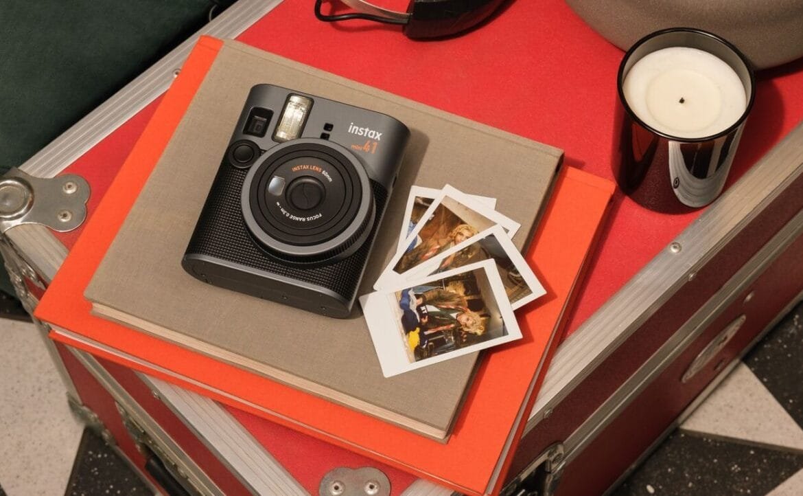 Fujifilm instax är den nya officiella partnern för Copenhagen Fashion Week SS26