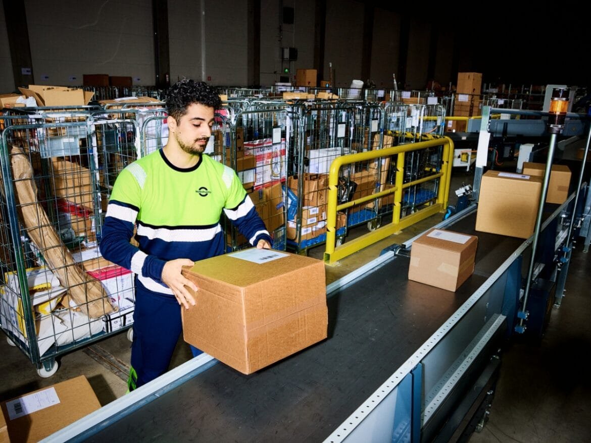 matkahuolto parcel services 2 dfdf