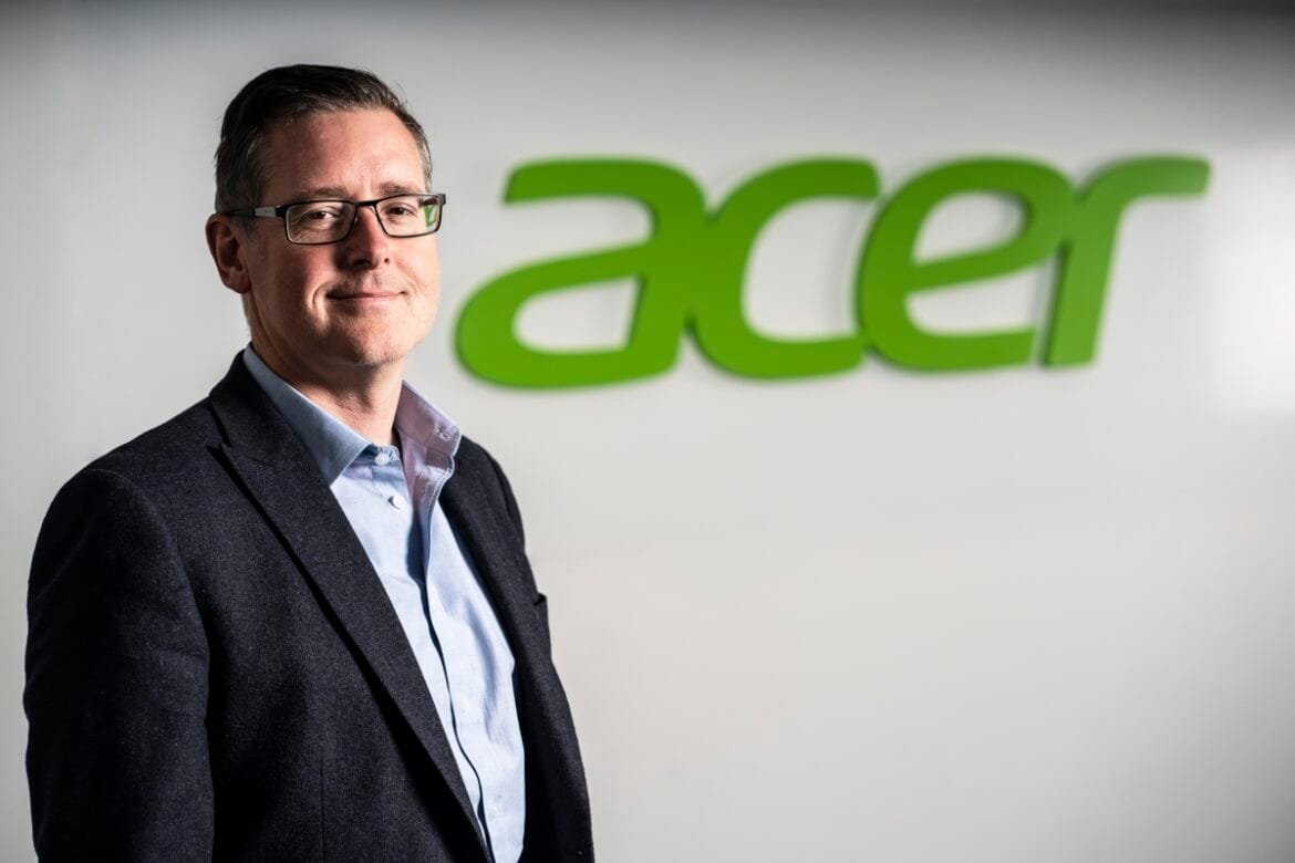 Craig Booth Acer ere4r