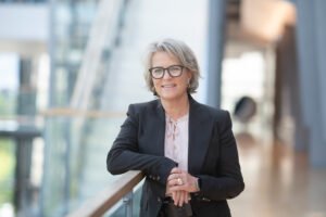 Telenor förvärvar Bahnhof – stärker positionen på den svenska marknaden Telenor förvärvar Bahnhof – stärker positionen på den svenska marknaden