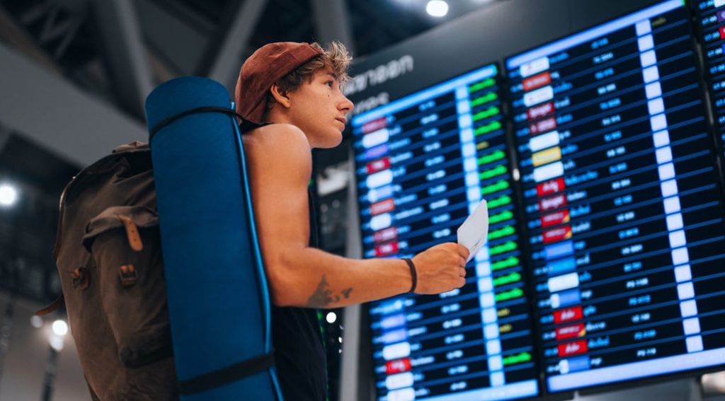 Gen Z är Sveriges nya “Airport Dads” – unga svenskar först till gaten och dubbelkollar allt