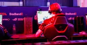 Bredband2 kopplar upp hundratals gamers på Red Bull GIBAWAY