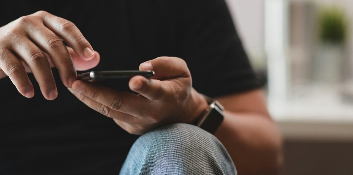 Så minskade Voyado avhopp efter sök i e-handeln med 30 procent för ett globalt modeföretag