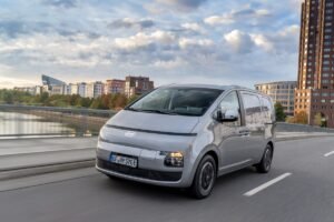 Hyundai sätter en ny standard i det elektriska transportbilssegmentet med STARIA Cargo