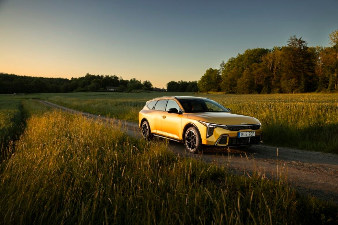 Kia K4 Sportswagon Hybrid – svenska priser klara