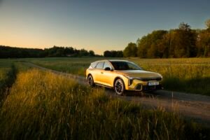 Kia K4 Sportswagon Hybrid – svenska priser klara